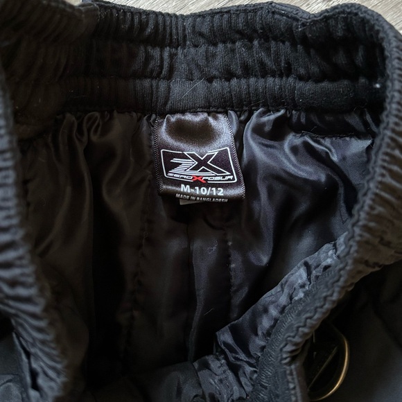 EUC barely worn boys snow pants - Picture 3 of 3